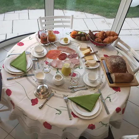 D'hotes Wellingtonia Bed & Breakfast 4*