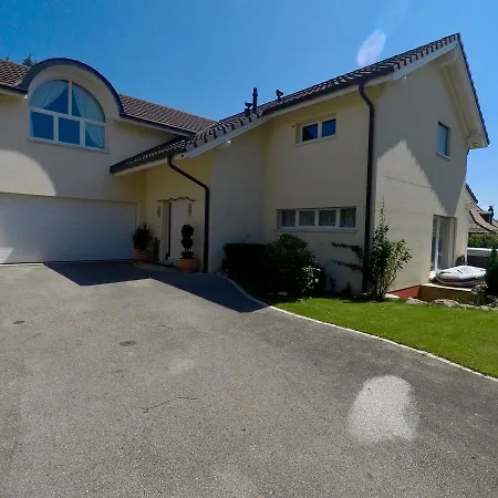 D'hotes Wellingtonia Panzió Mont-sur-Rolle