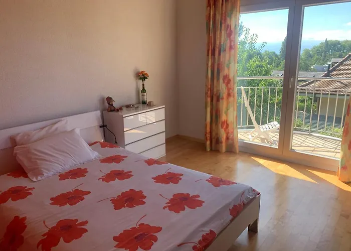 D'hotes Wellingtonia Nocleg ze śniadaniem Mont-sur-Rolle