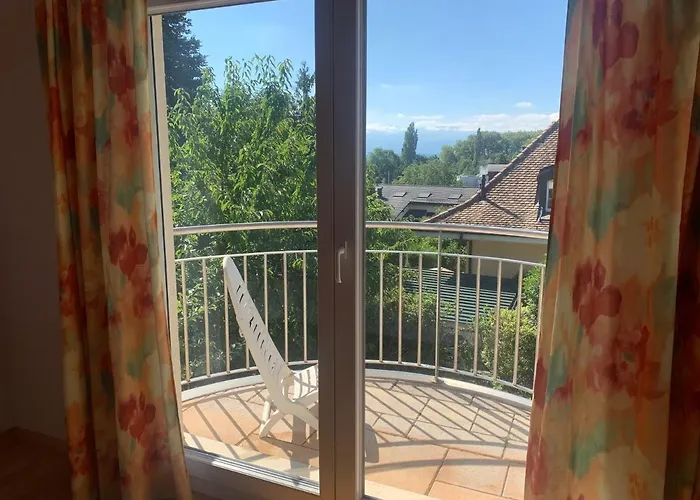 D'hotes Wellingtonia Nocleg ze śniadaniem Mont-sur-Rolle