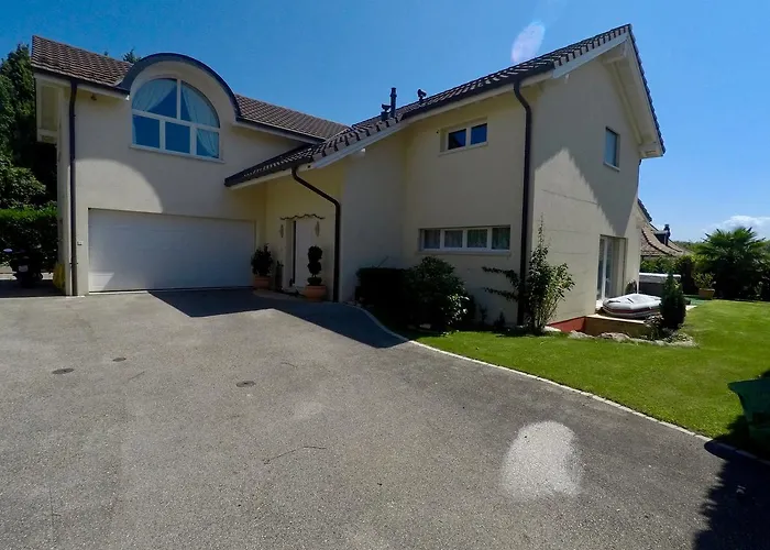 D'hotes Wellingtonia Nocleg ze śniadaniem Mont-sur-Rolle