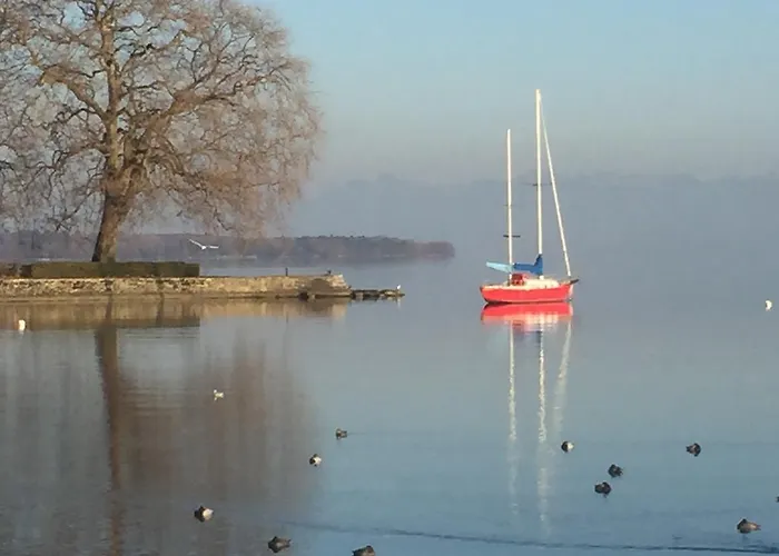 D'hotes Wellingtonia Bed & Breakfast Mont-sur-Rolle